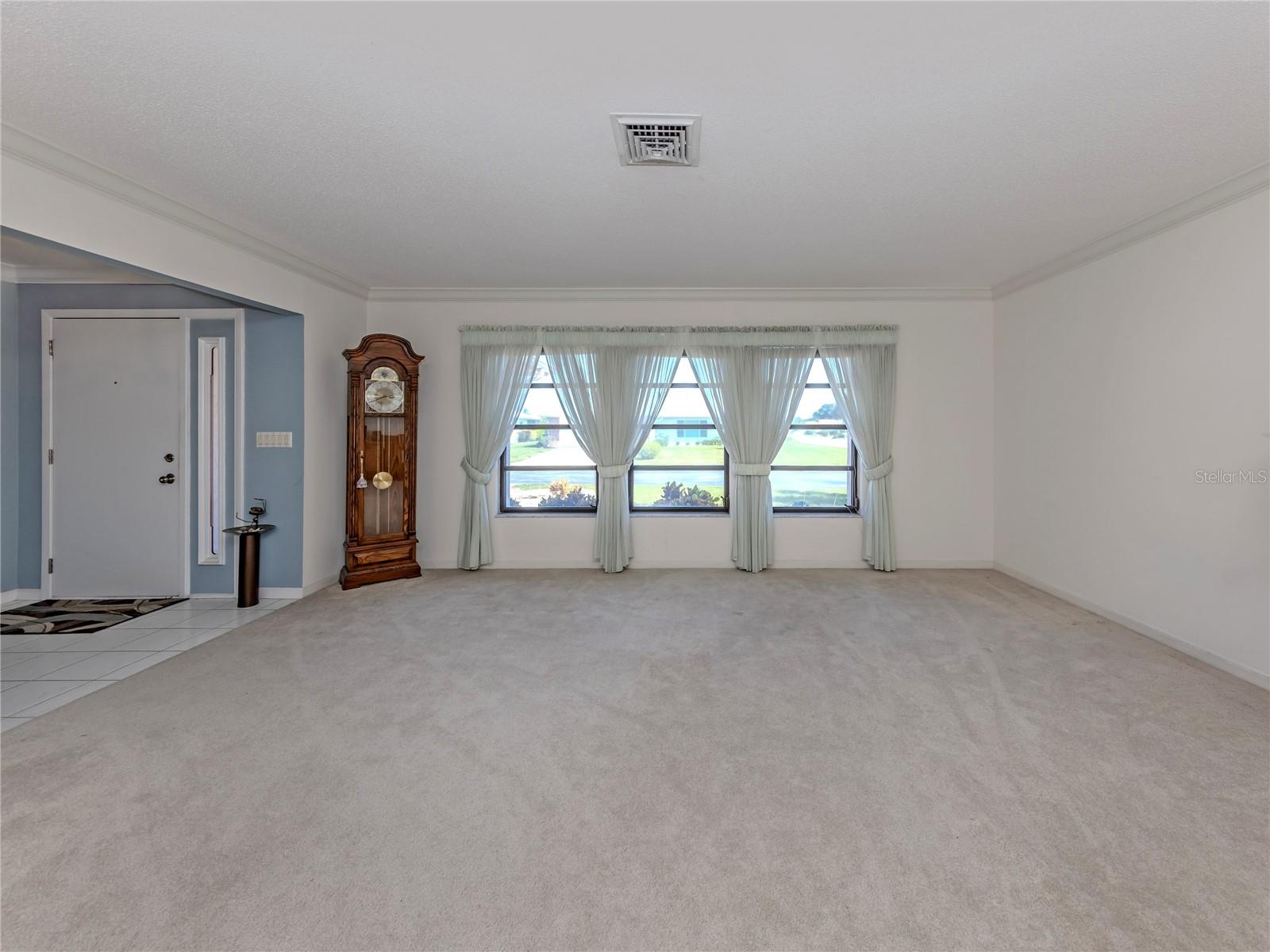 1612 Vikki Ct Property Photo 4