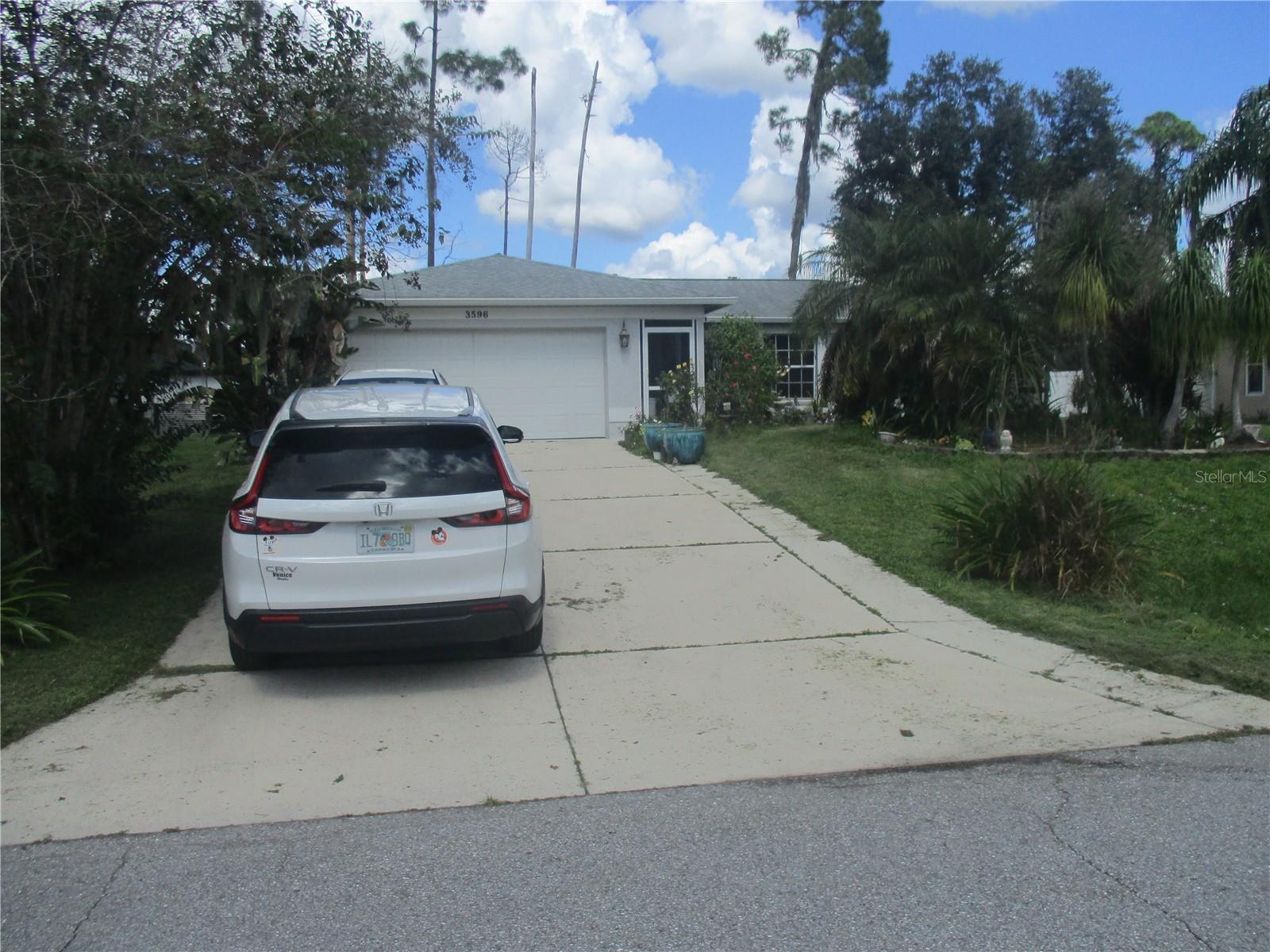 3596 ZAMBRANA AVE Property Photo 1