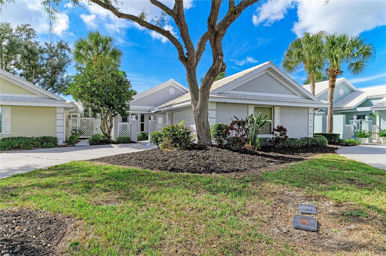 729 Brightside Crescent Dr #33 Property Photo 1