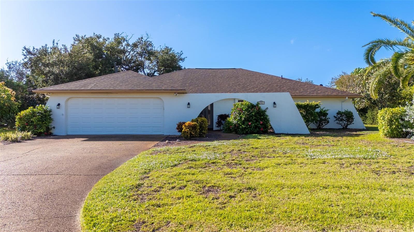 404 Eden Dr Property Photo 1