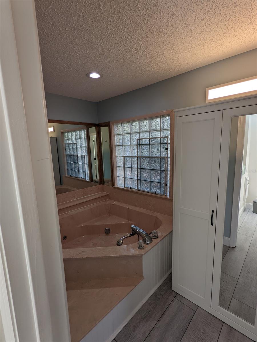 203 Canova Dr Property Photo 15