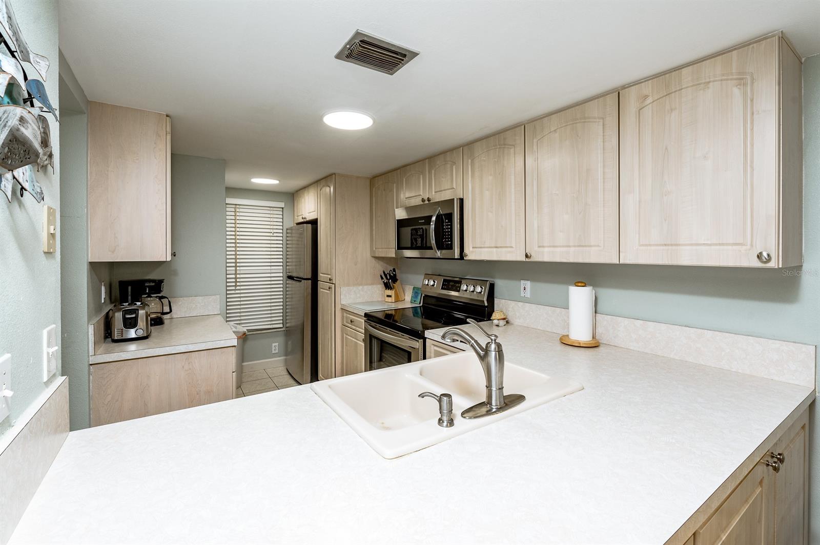 3801 S Atlantic Ave #107 Property Photo 6