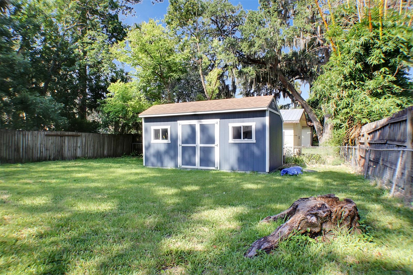 1404 Riverside Dr Property Photo 30