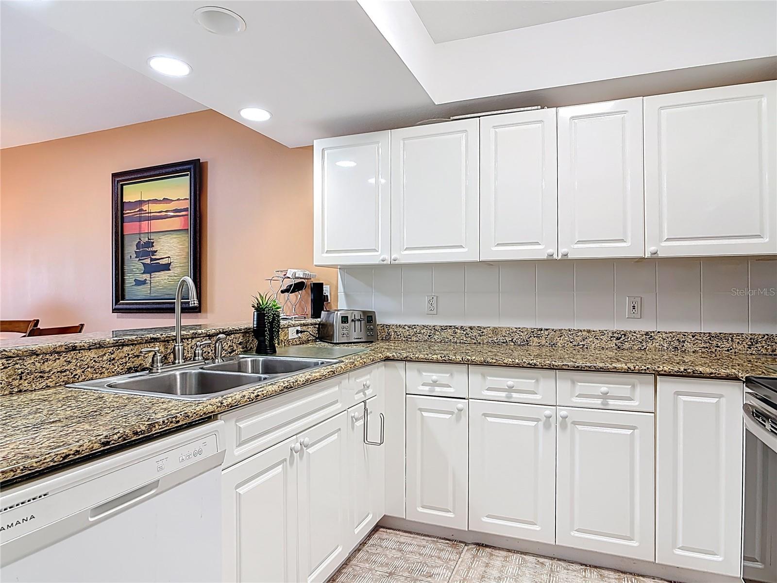 5300 S Atlantic Ave #3-405 Property Photo 13