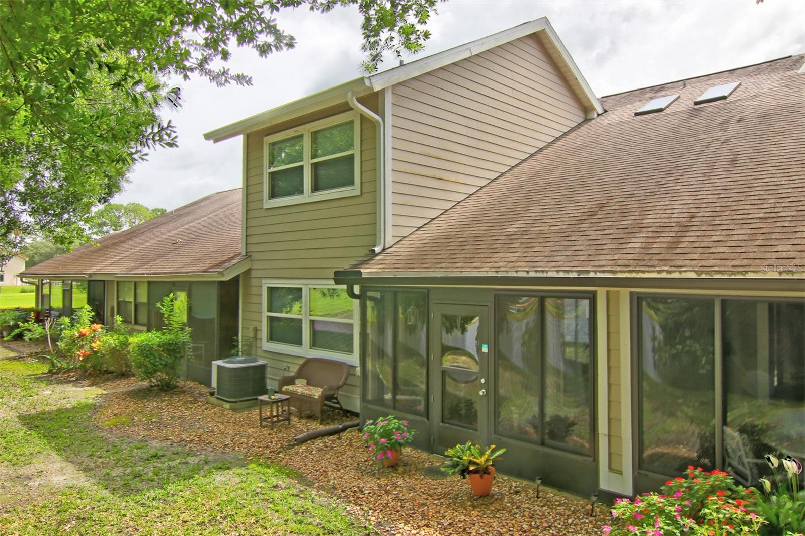 2051 Cornell Pl Property Photo 32