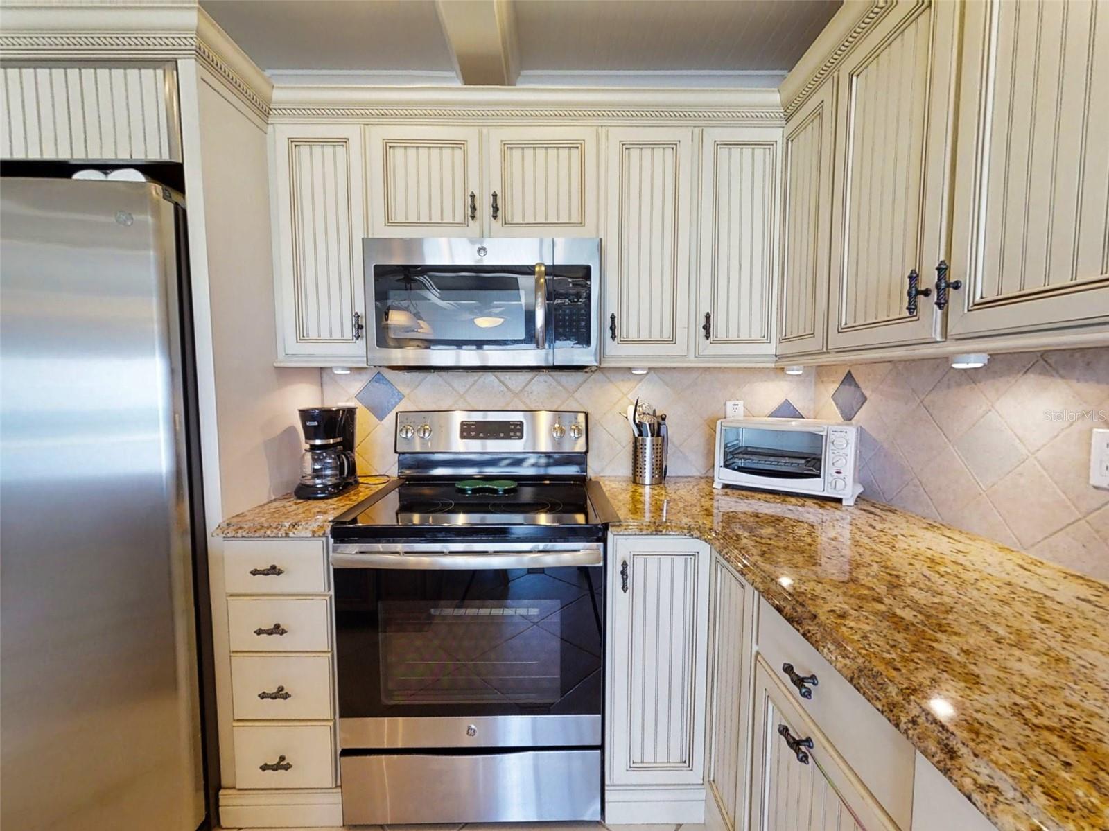 4849 Saxon Dr #2030 Property Photo 7