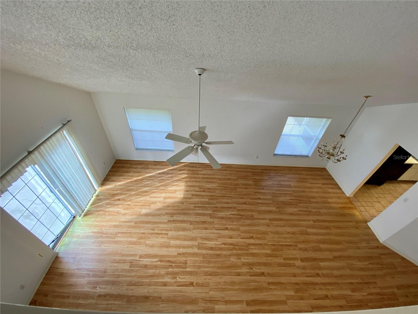 101 Braeburn Cir Property Photo 15