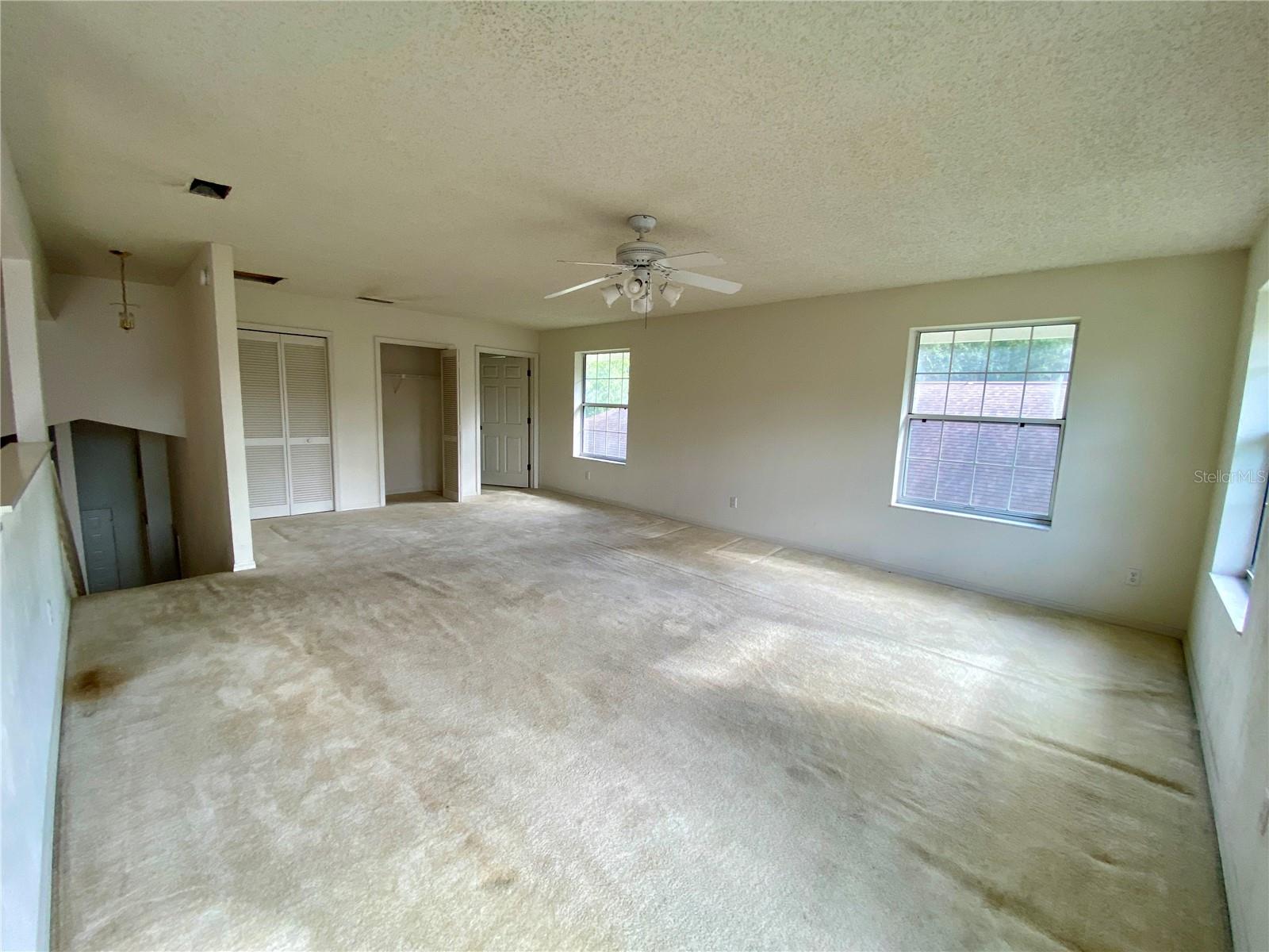 101 Braeburn Cir Property Photo 16