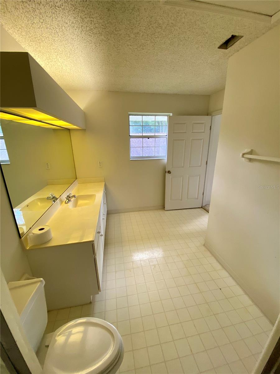 101 Braeburn Cir Property Photo 19