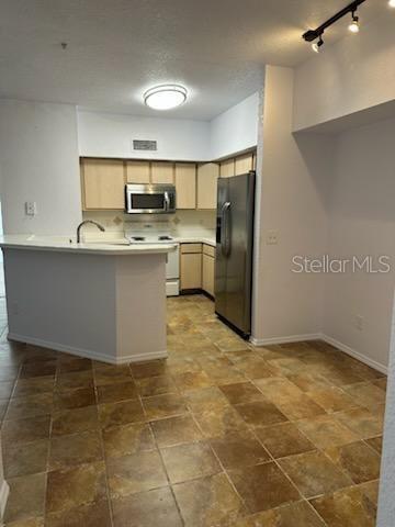 827 Camargo Way #307 Property Photo 15