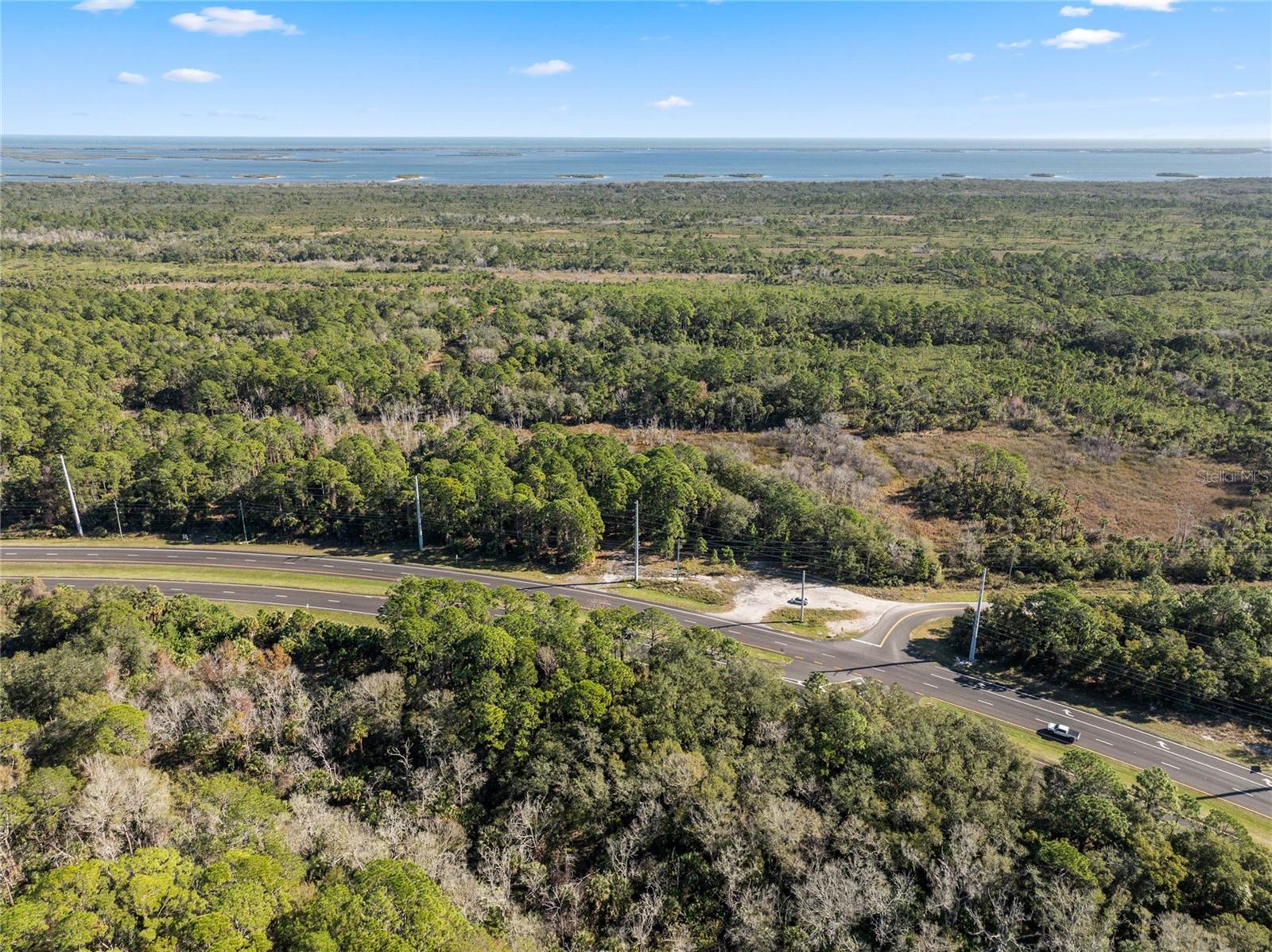 699 S Us Highway 1 Property Photo 2