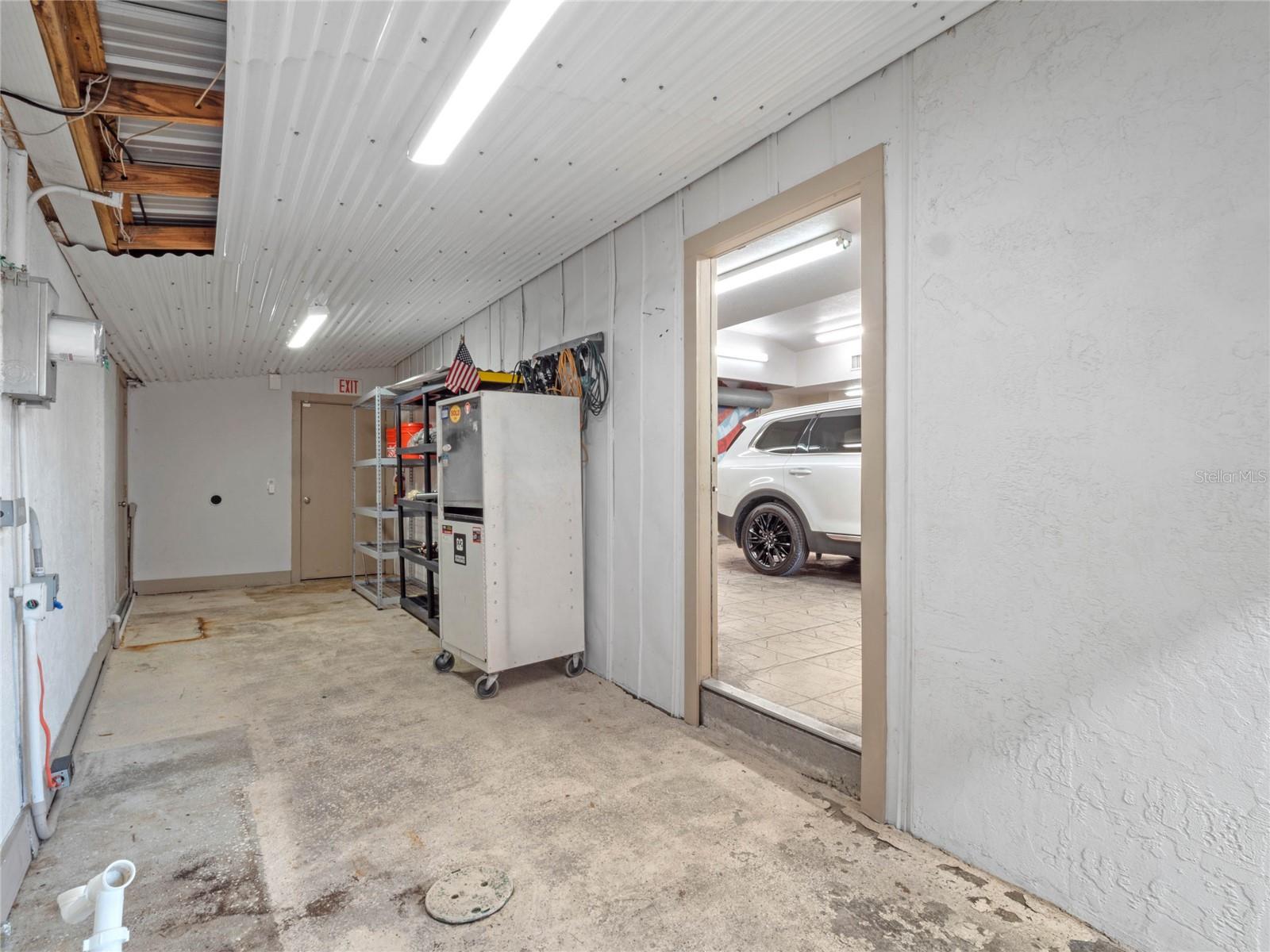 208 Magnolia St Property Photo 15