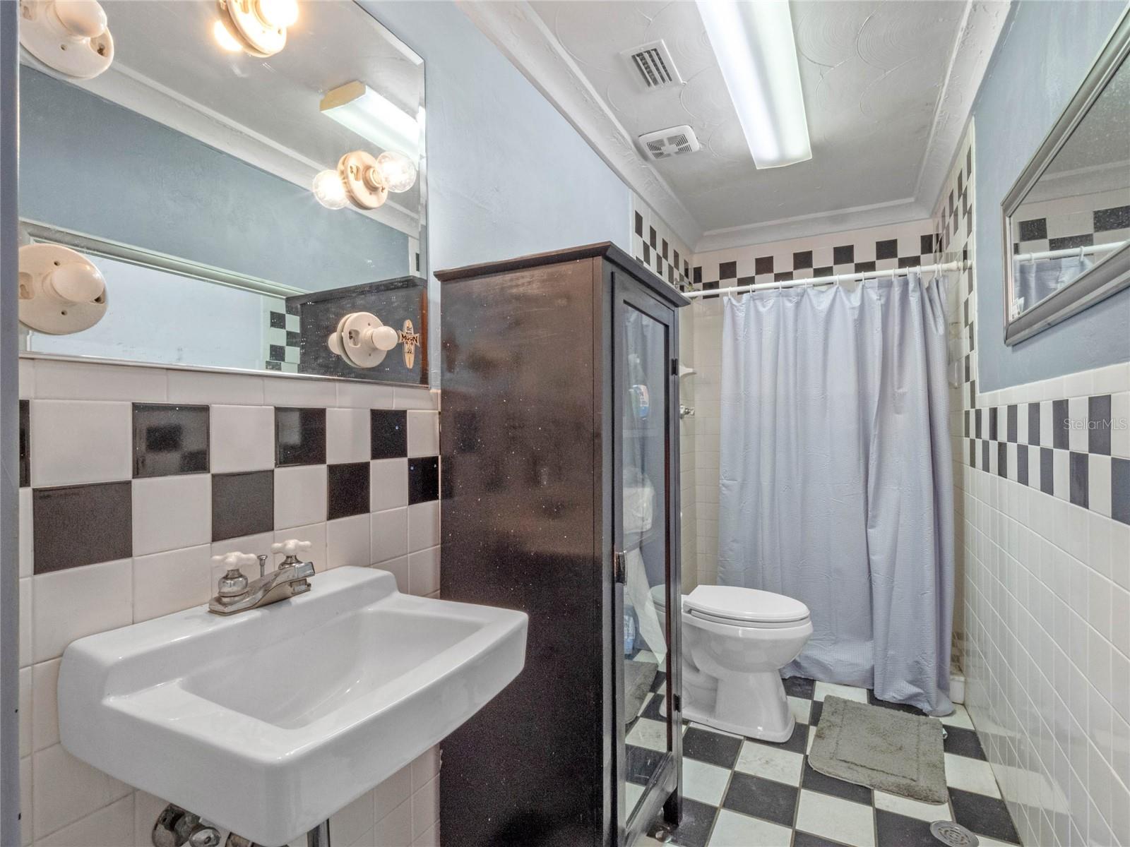 208 Magnolia St Property Photo 19