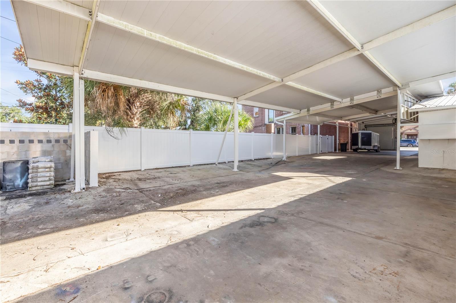 208 Magnolia St Property Photo 33