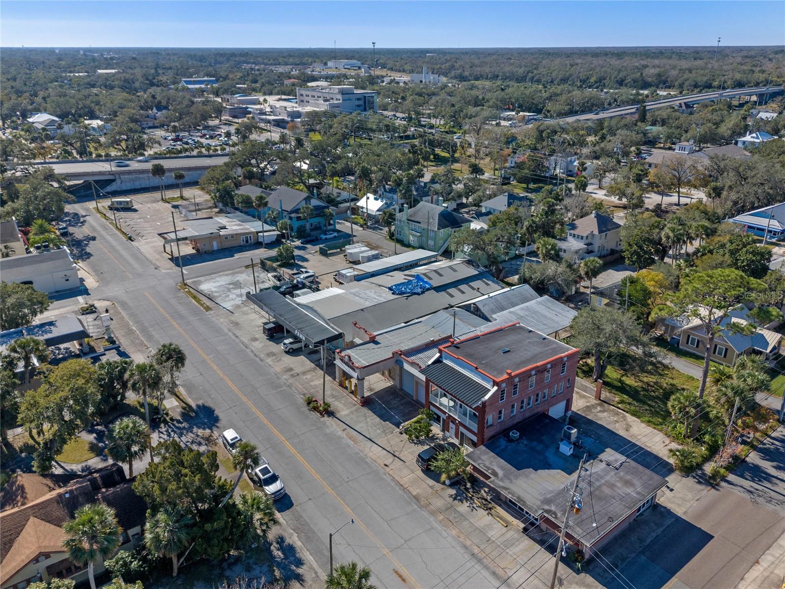 208 Magnolia St Property Photo 42
