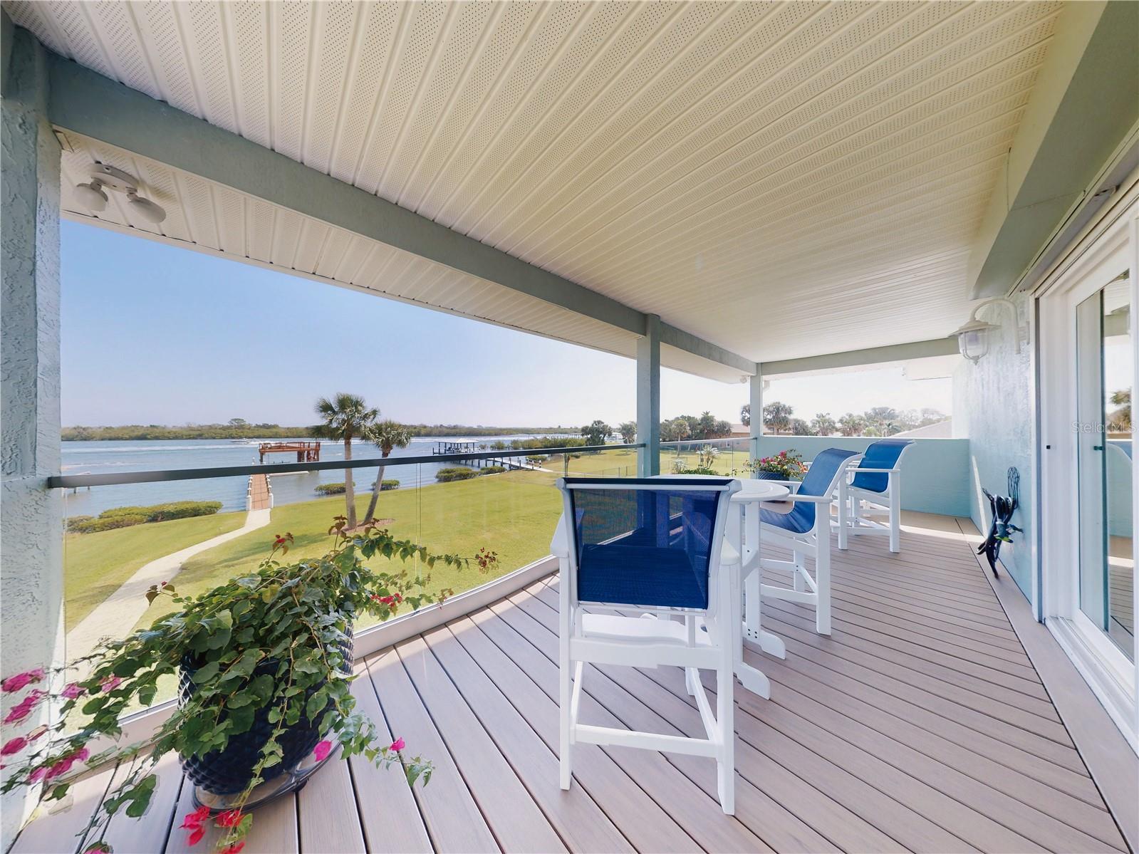 2019 S Riverside Property Photo 4