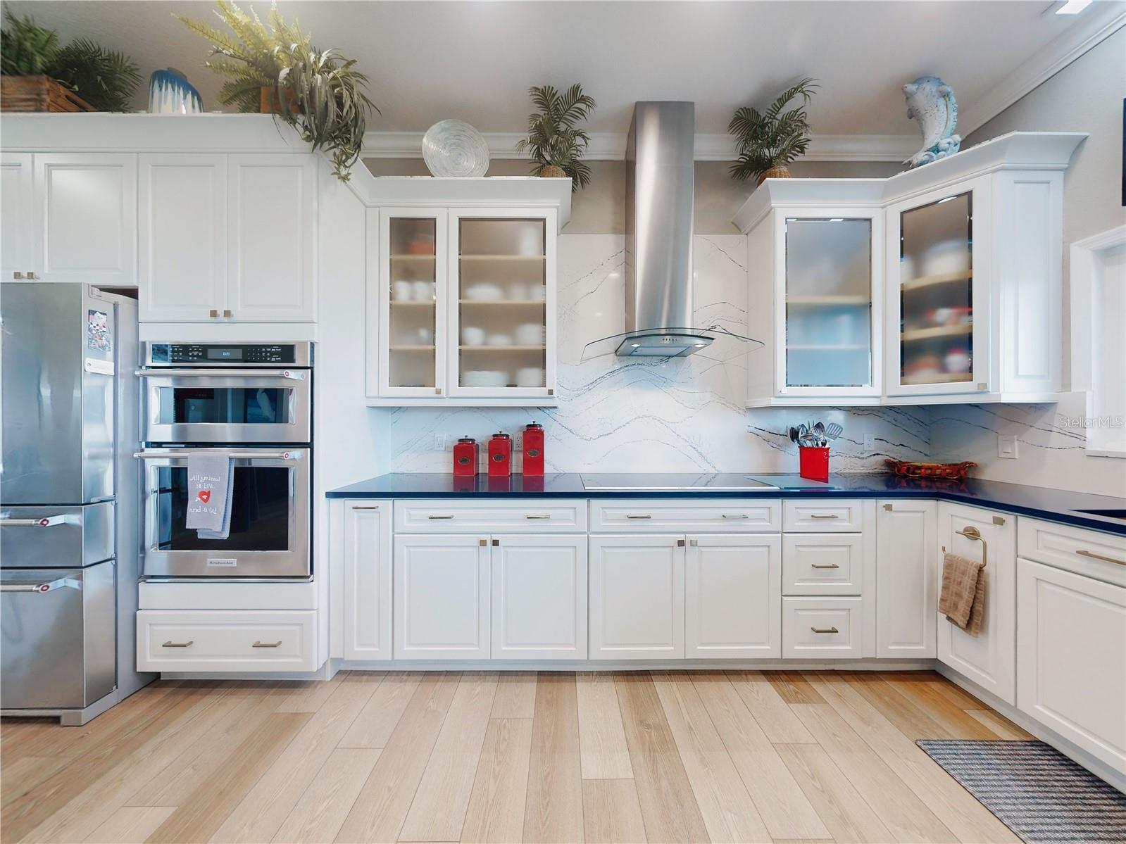 2019 S Riverside Property Photo 15