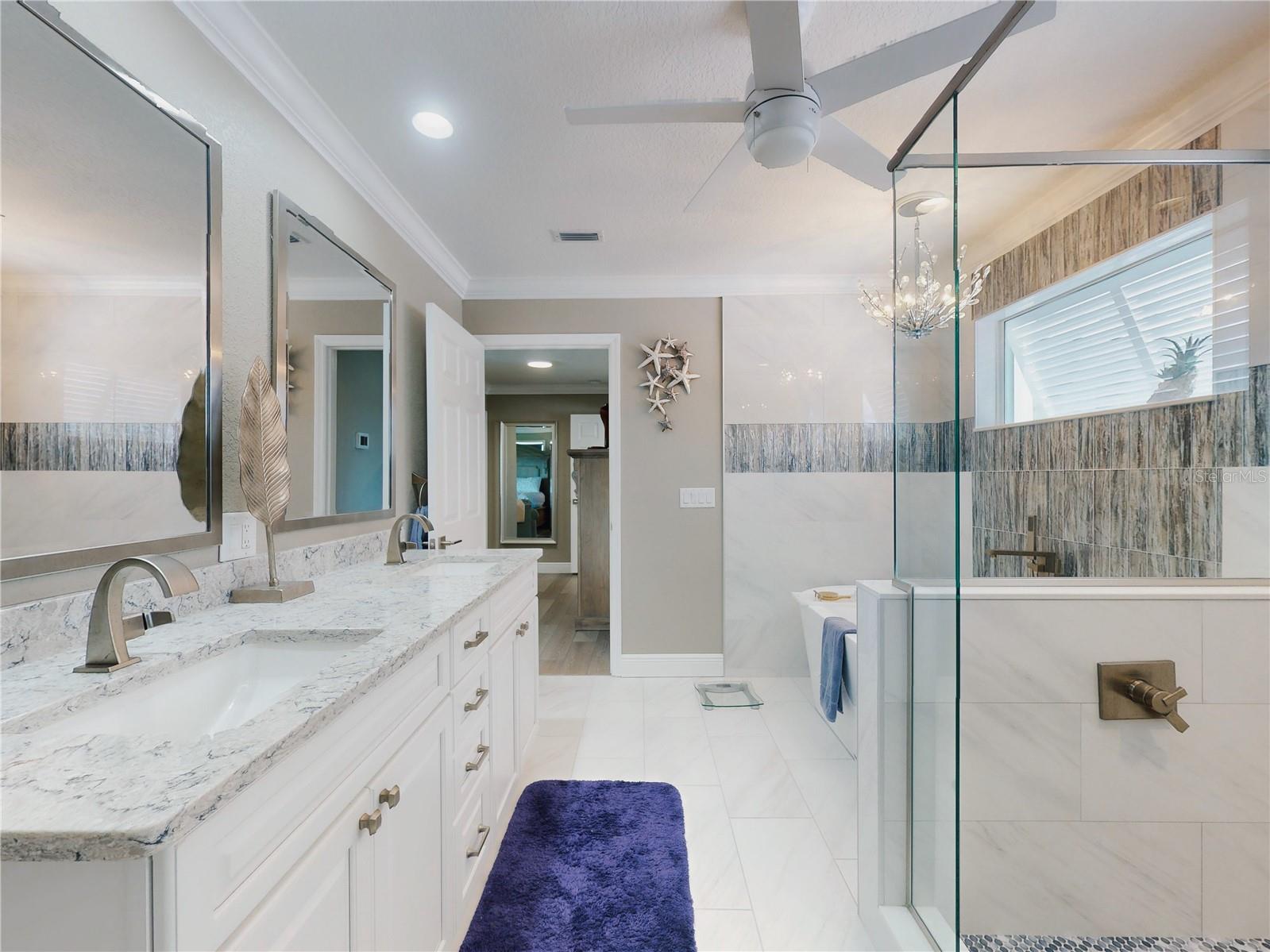 2019 S Riverside Property Photo 46