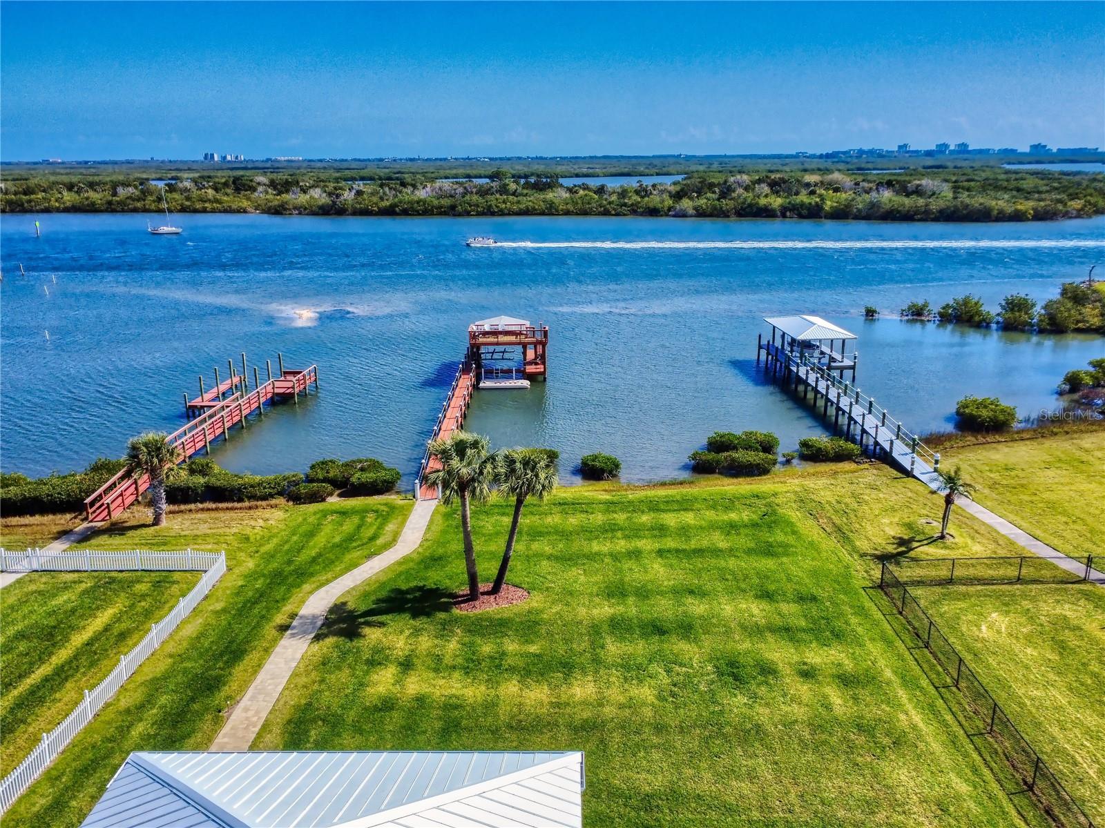2019 S Riverside Property Photo 66
