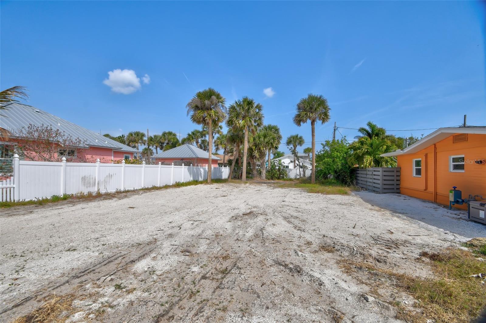 306 Normandy Ave Property Photo 2