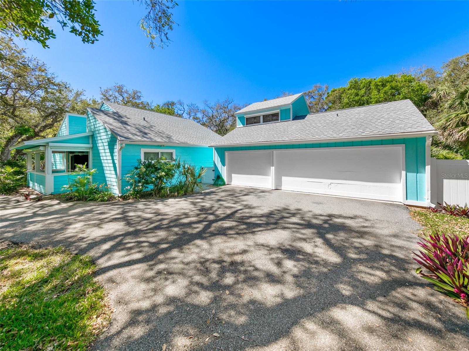 116 Beach St Property Photo 1