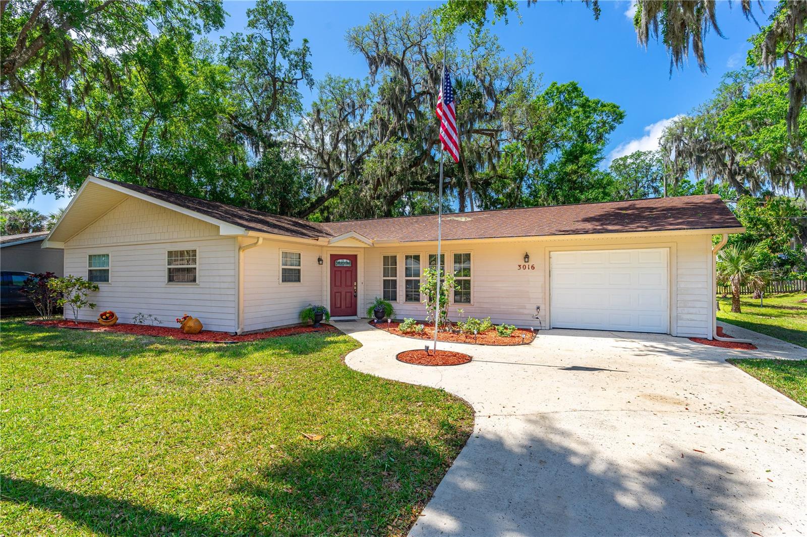 3016 Mango Tree Dr Property Photo 1