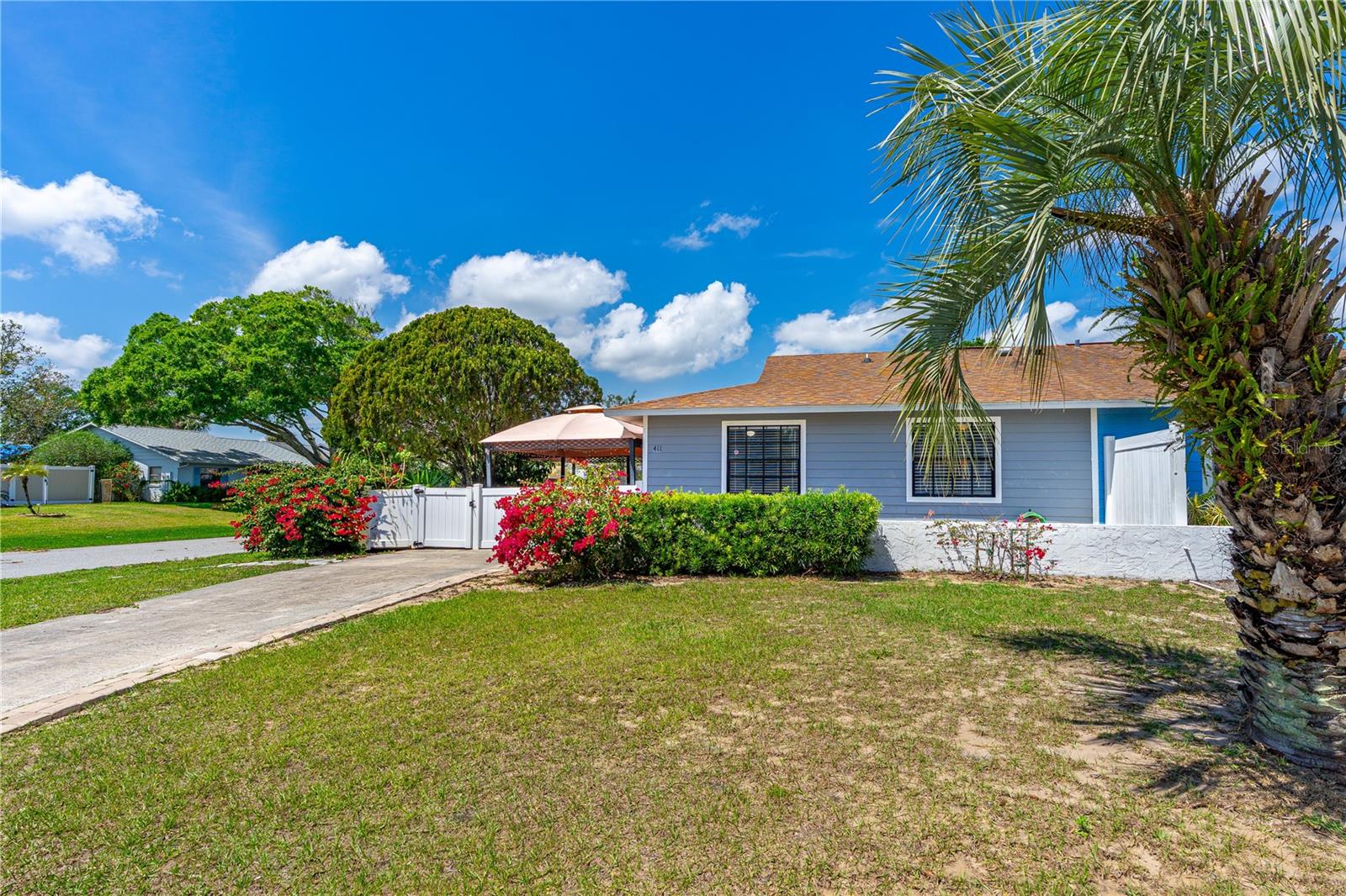 411 Sea Gull Ct Property Photo 1