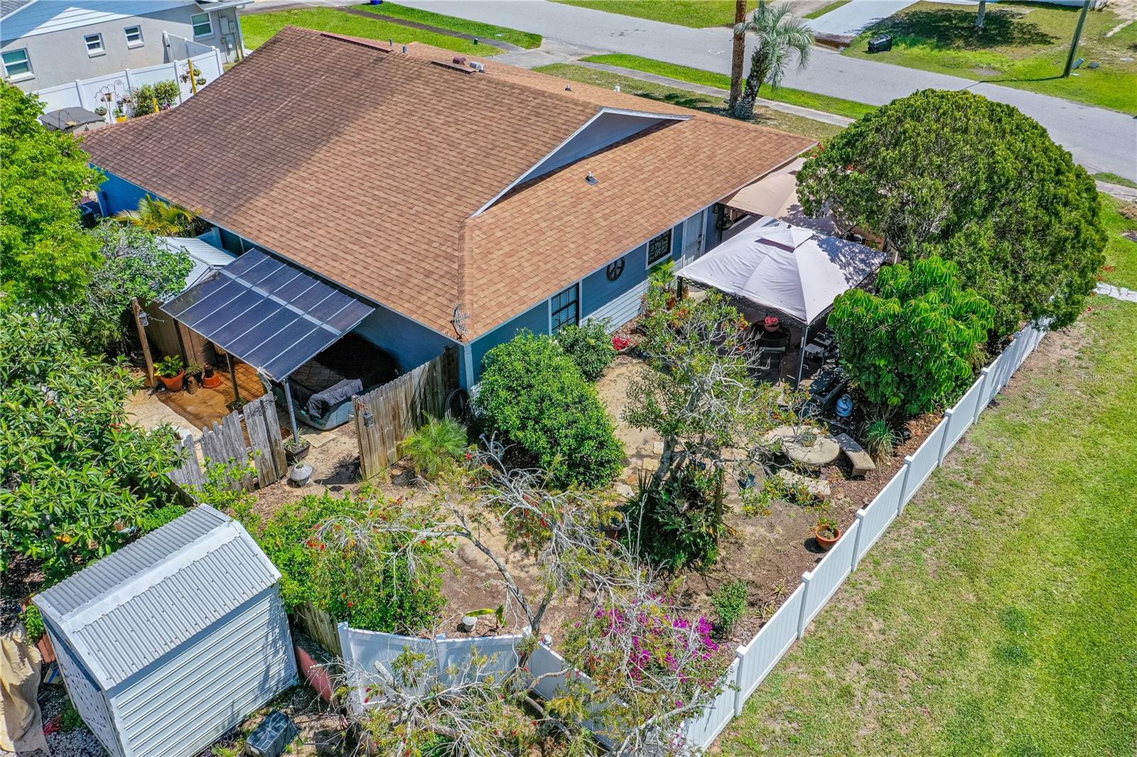 411 Sea Gull Ct Property Photo 4