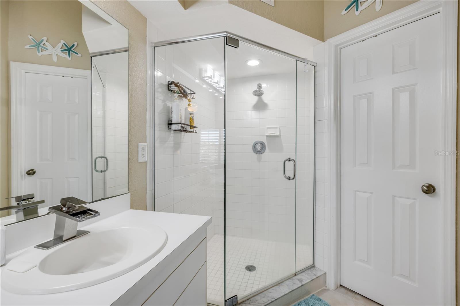 402 Bouchelle Dr #206 Property Photo 31