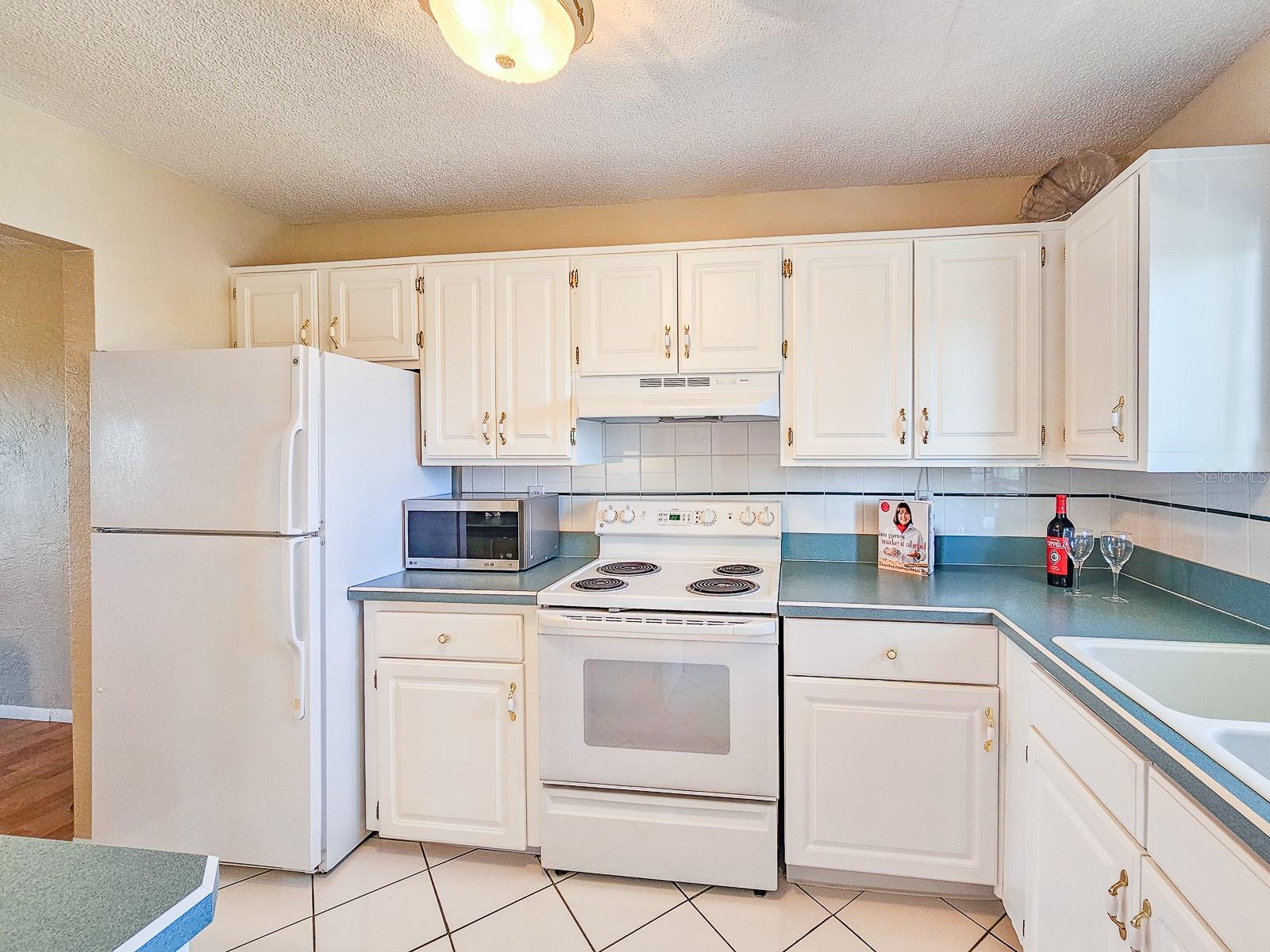 3606 S Peninsula Dr #703 Property Photo 8