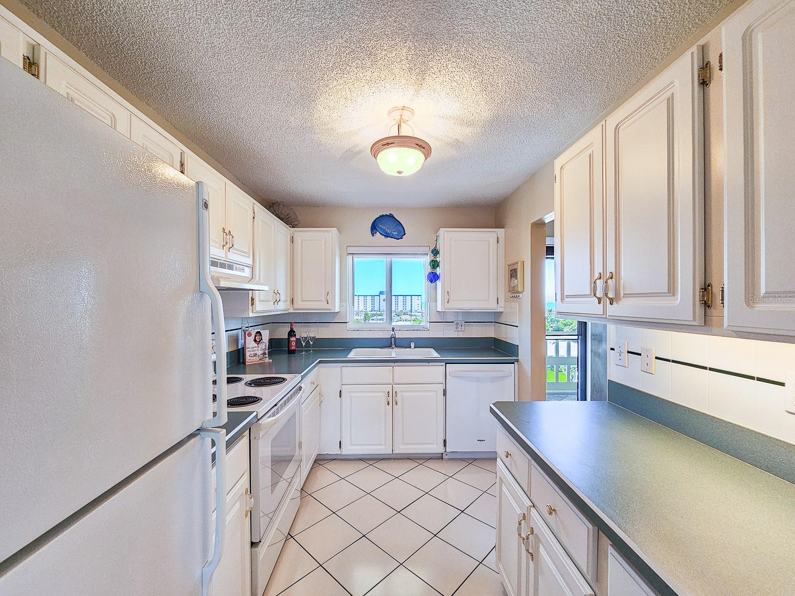 3606 S Peninsula Dr #703 Property Photo 10