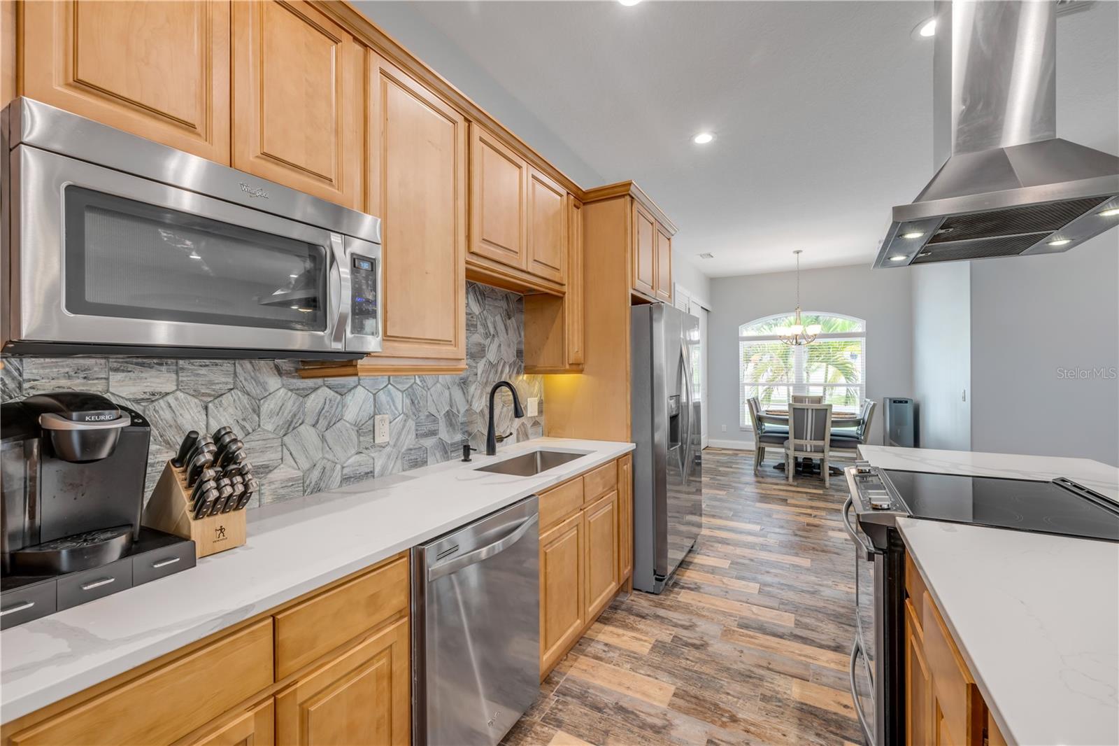 1804 Saxon Dr Property Photo 19