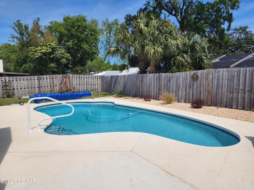 953 Sand Crest Dr Property Photo 6