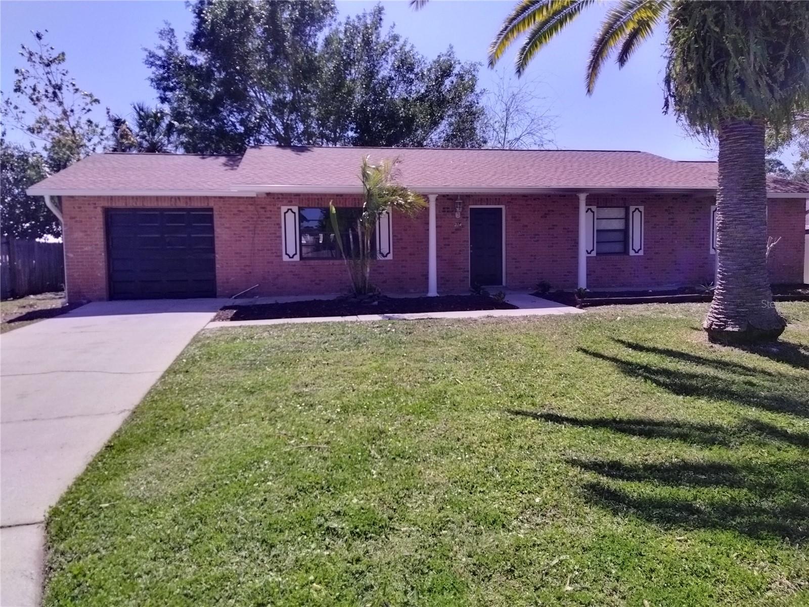 214 Lone Pine Dr Property Photo