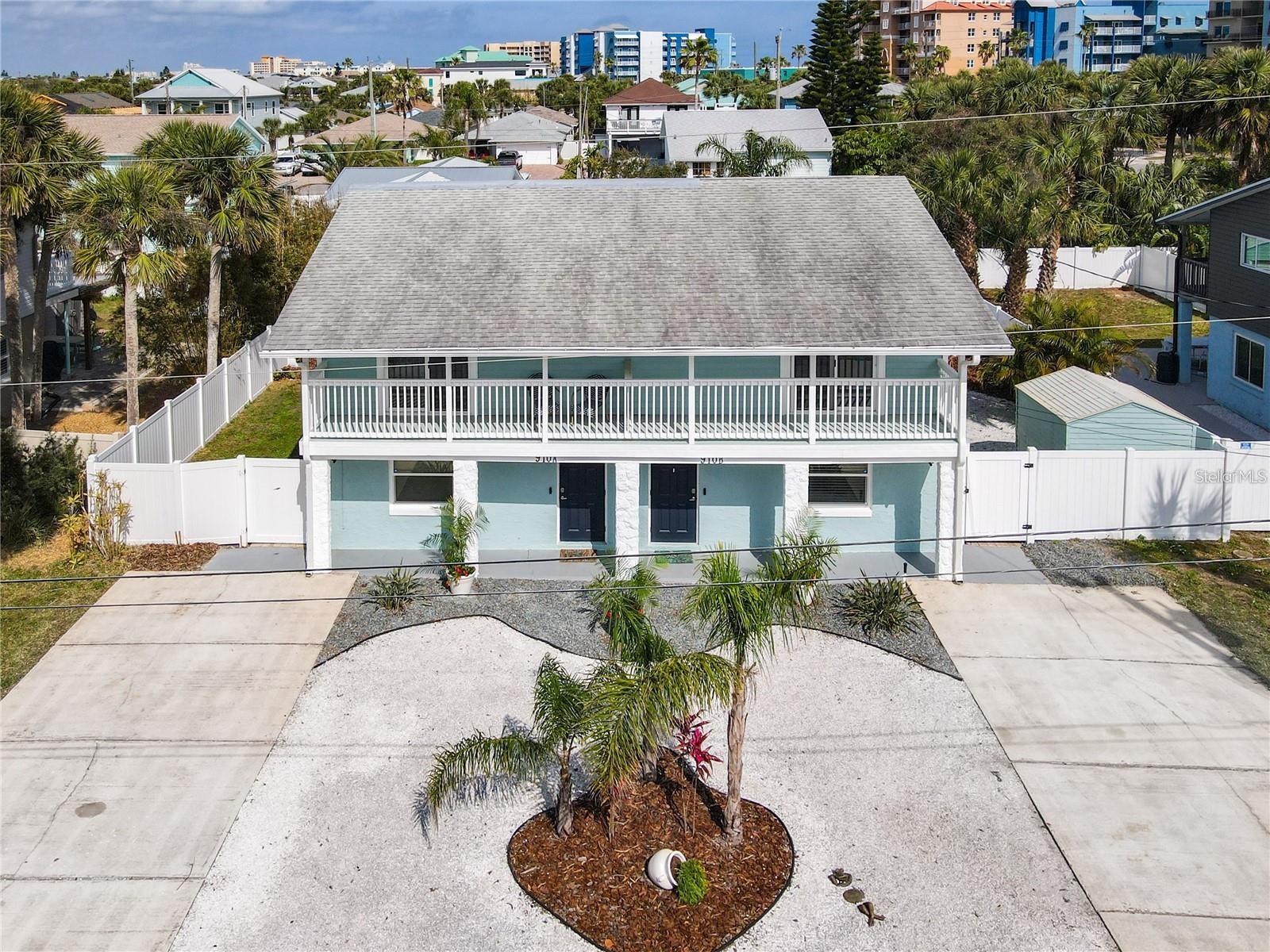 910 Maple St #a & B Property Photo