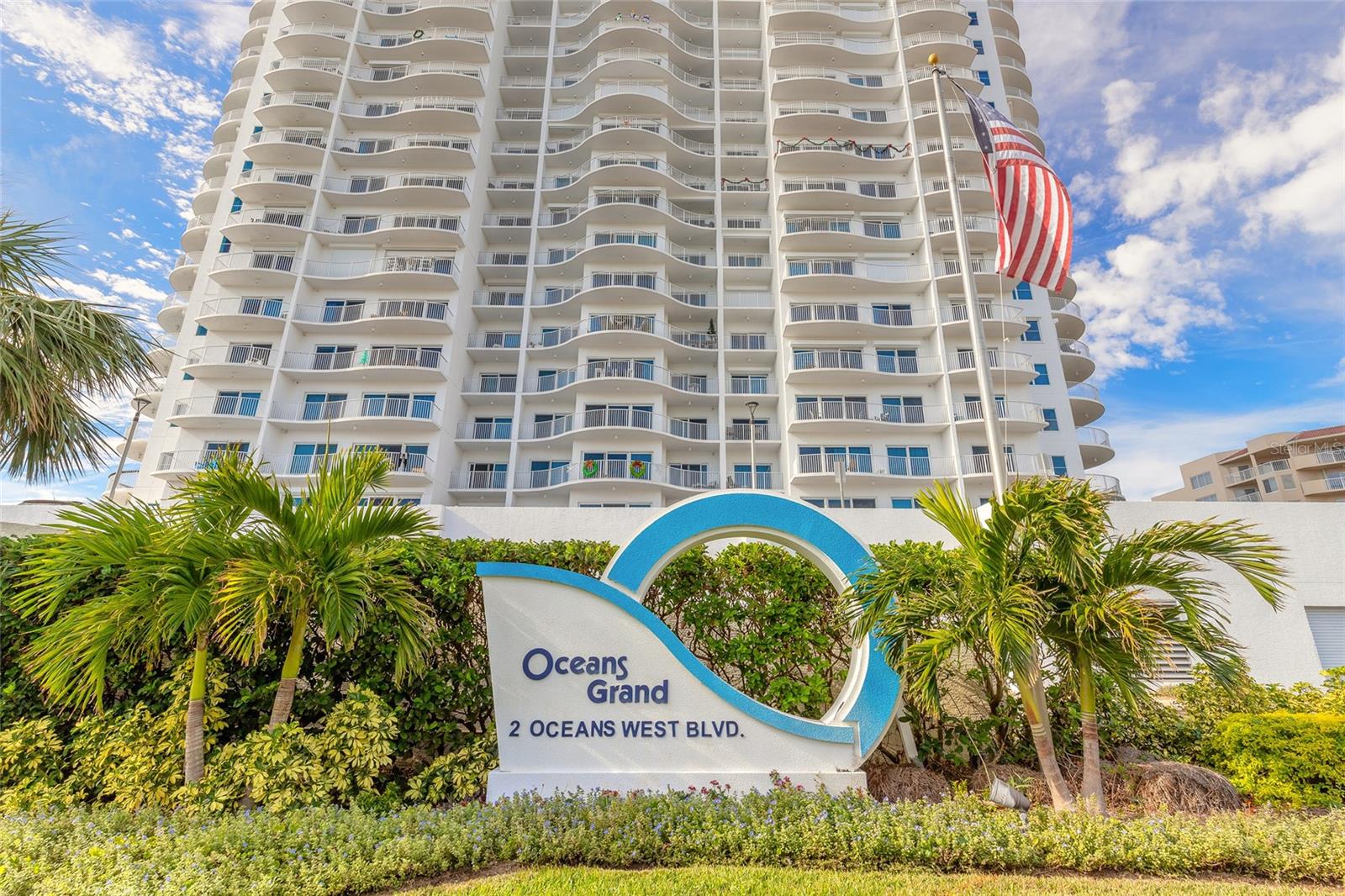 2 Oceans West Blvd #104 Property Photo
