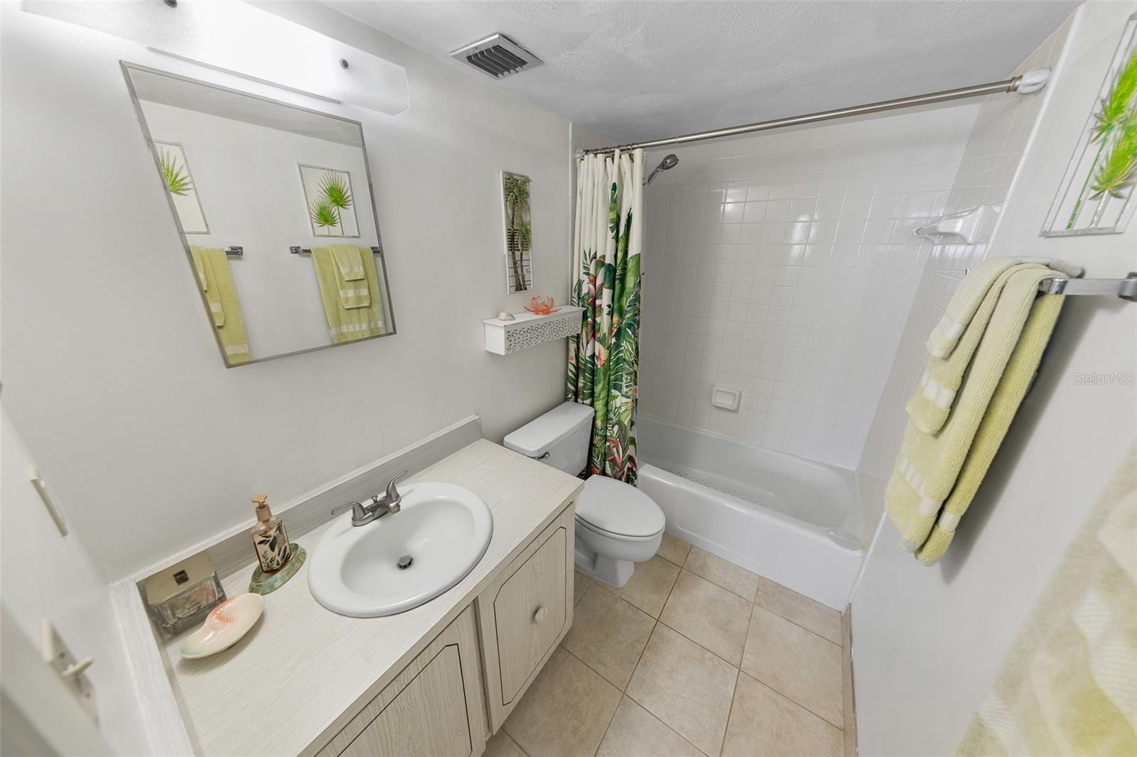 3800 S Atlantic Ave #702 Property Photo 28