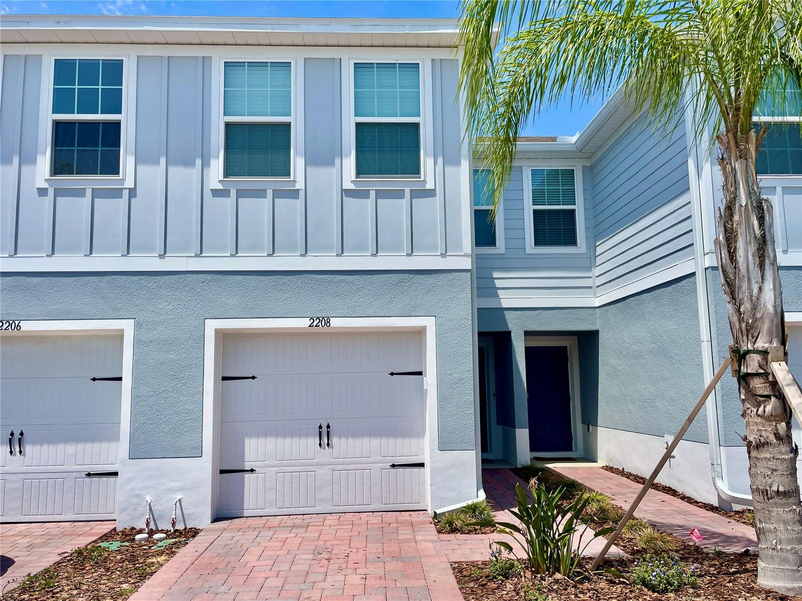2208 Flourescent Way Property Photo 1