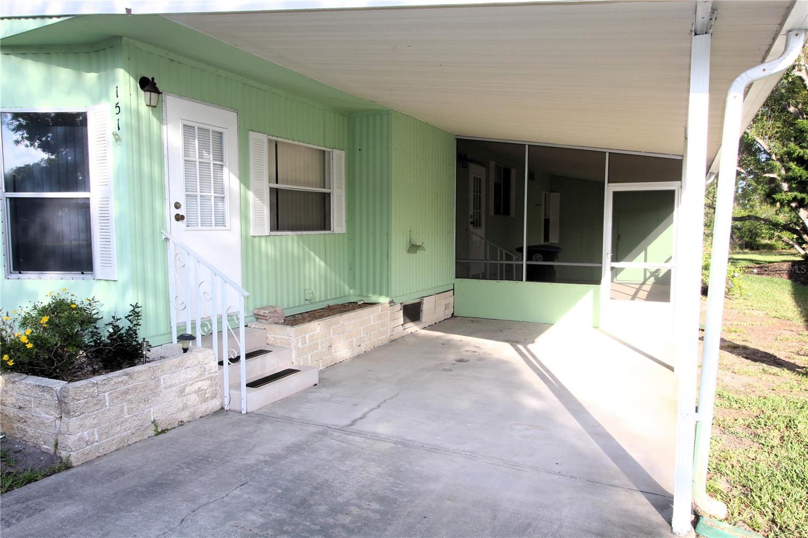 151 Apache Ct Property Photo 2