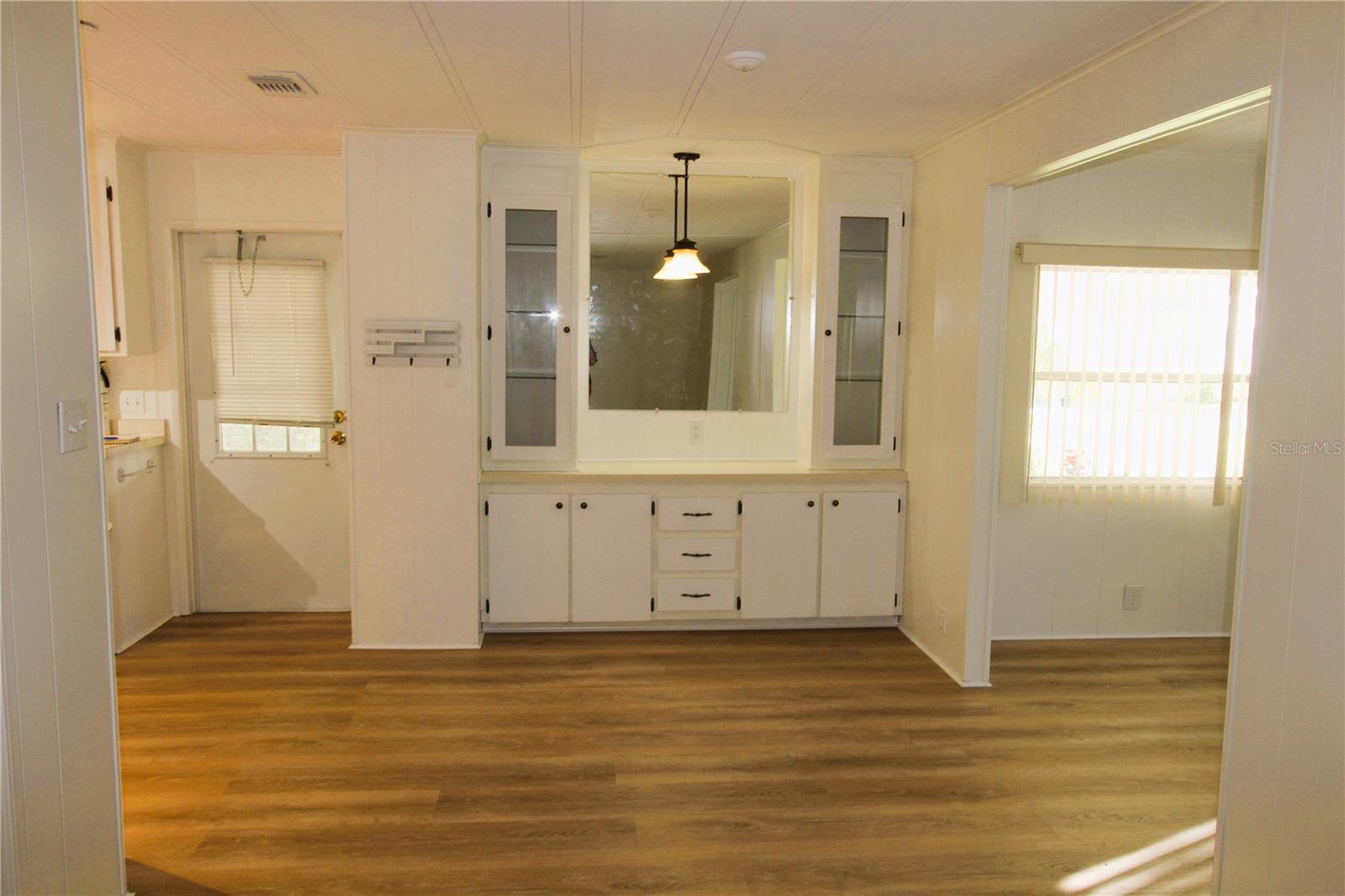 151 Apache Ct Property Photo 6