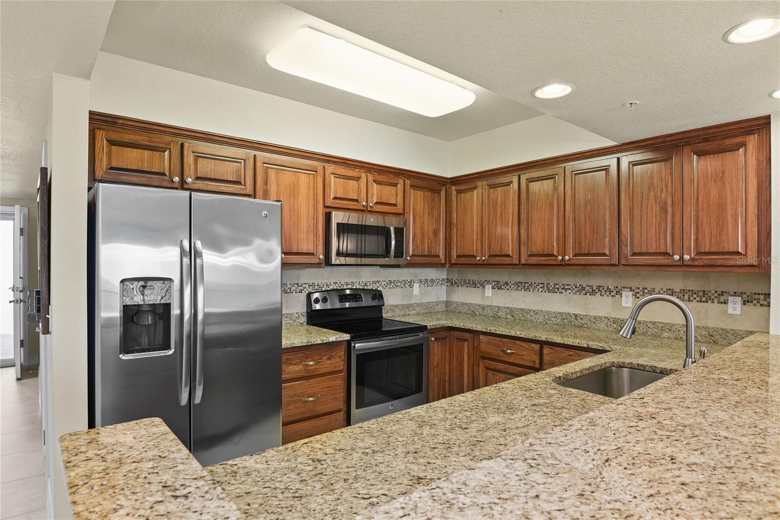 5300 S Atlantic Ave #19-403 Property Photo 6
