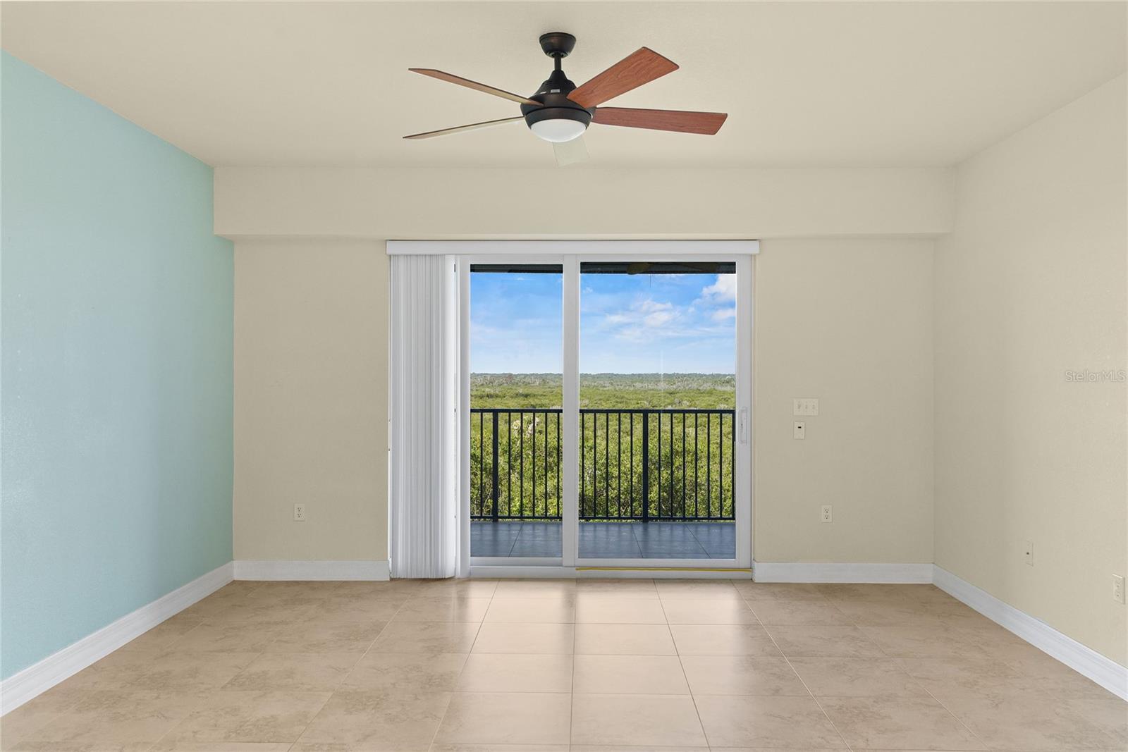 5300 S Atlantic Ave #19-403 Property Photo 14