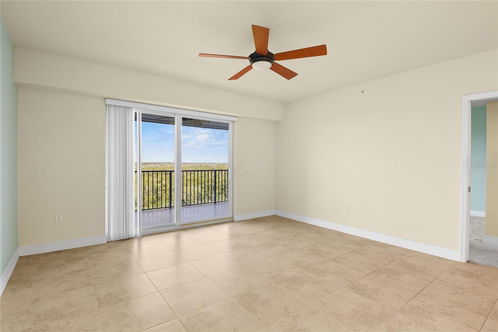 5300 S Atlantic Ave #19-403 Property Photo 18