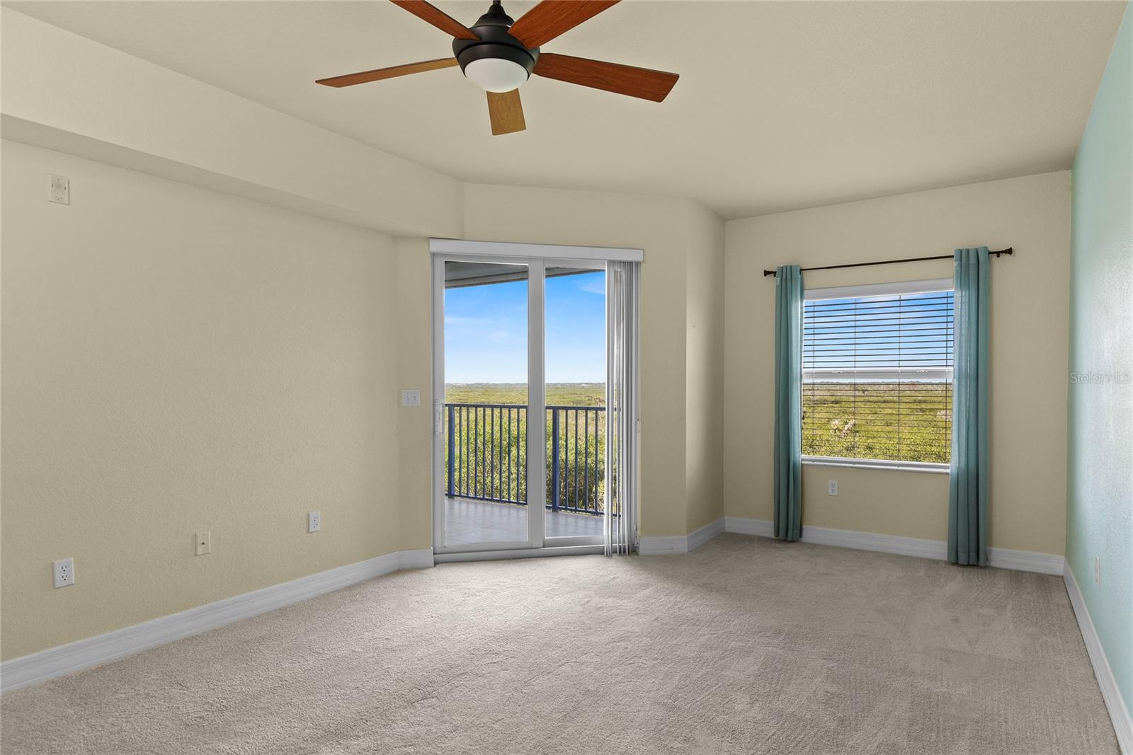 5300 S Atlantic Ave #19-403 Property Photo 23