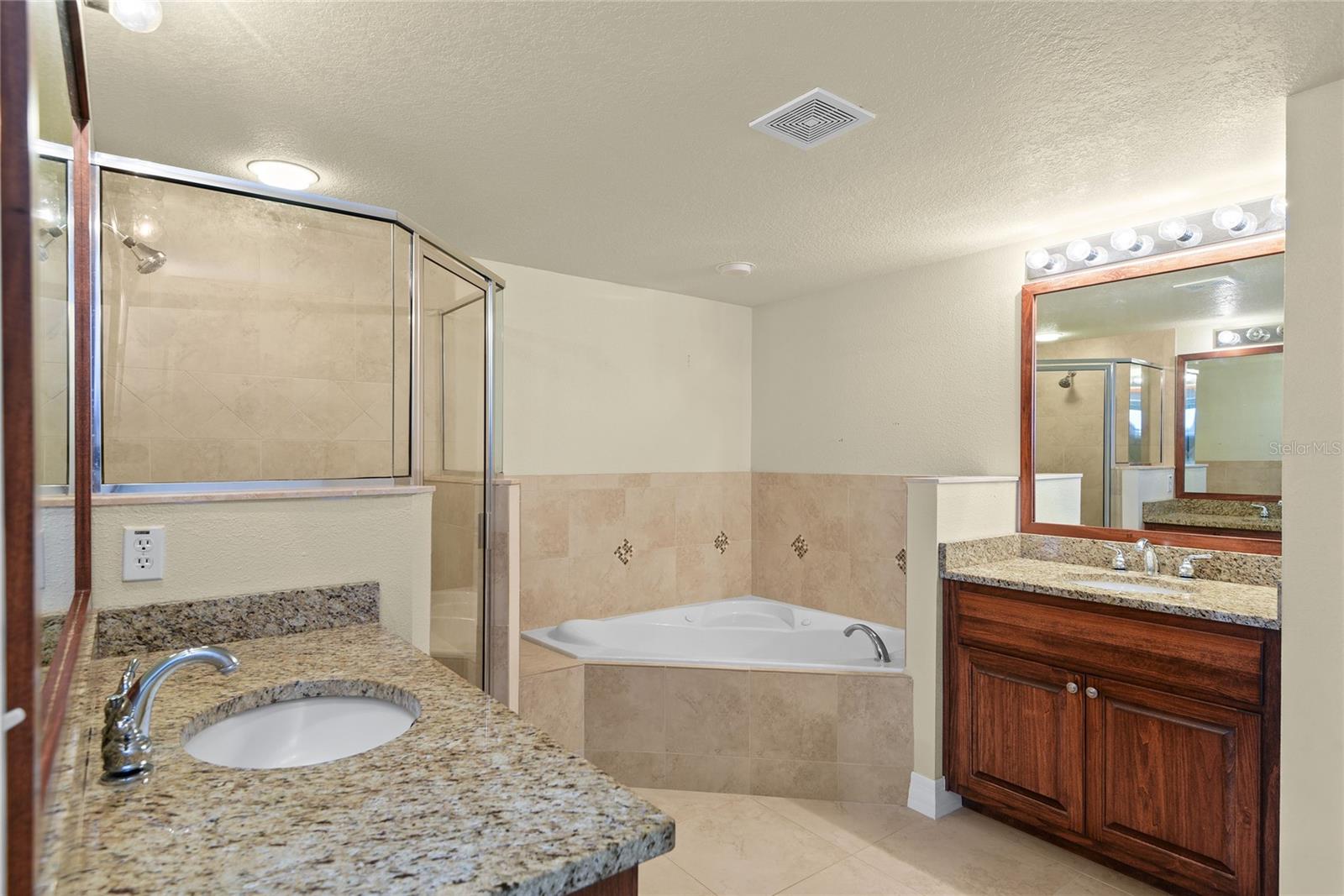 5300 S Atlantic Ave #19-403 Property Photo 24