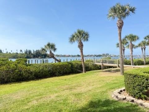 460 Bouchelle Dr #104 Property Photo 4