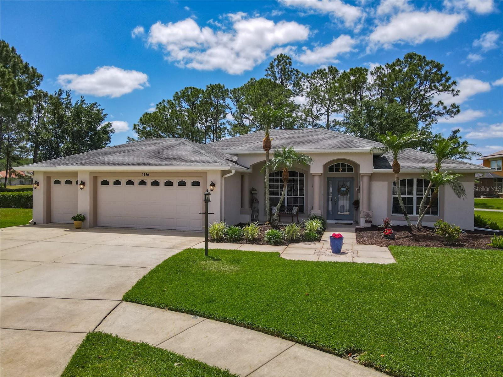 1156 Rivercrest Ct Property Photo 1