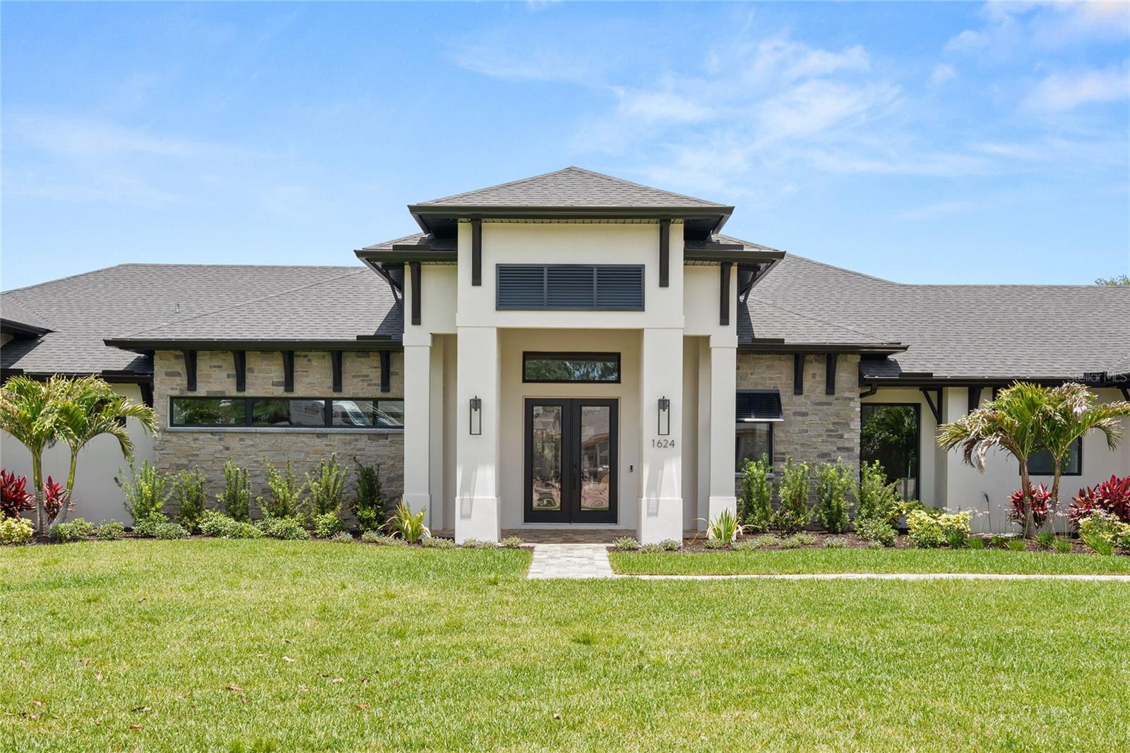 1624 Turnbull Crossings Dr Property Photo 1
