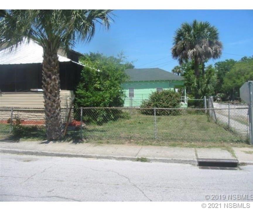 585 Washington St Property Photo 2