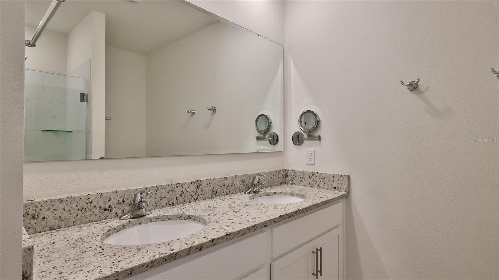 349 Caryota Ct Property Photo 6